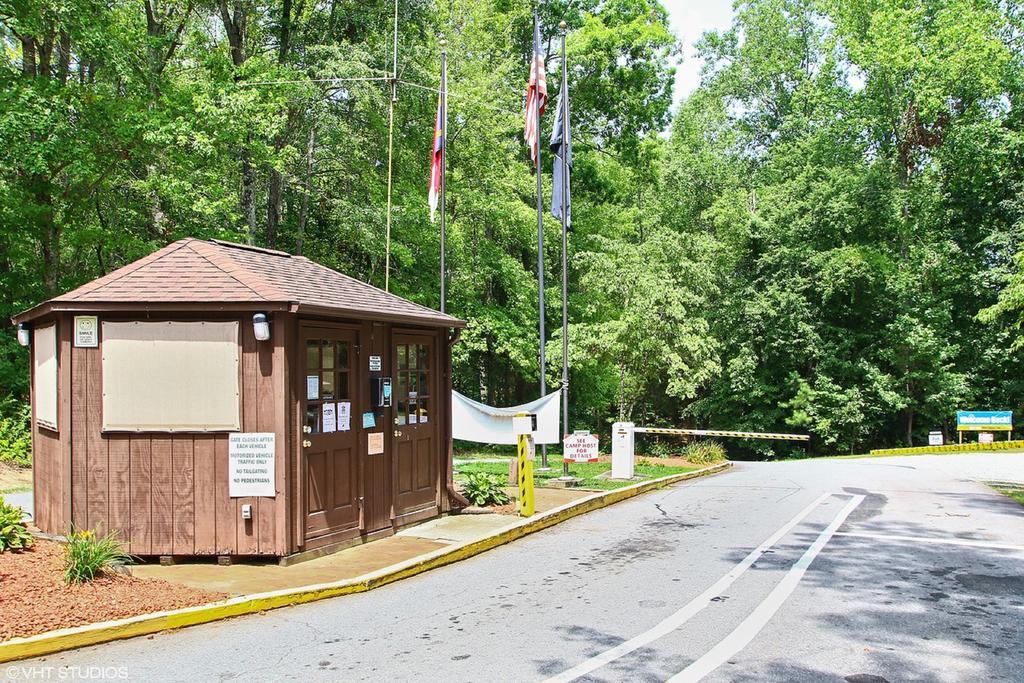 Advance Forest Lake Camping Resort Cabin 18 מראה חיצוני תמונה